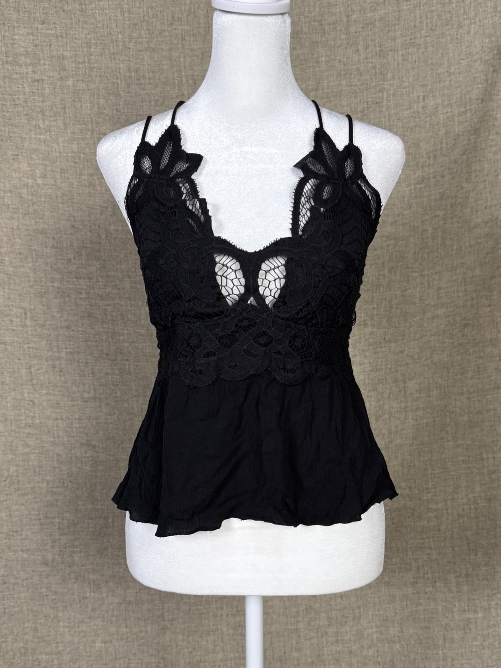 Rue21 Intricate Lace-Detail Adjustable Strap Crop Top